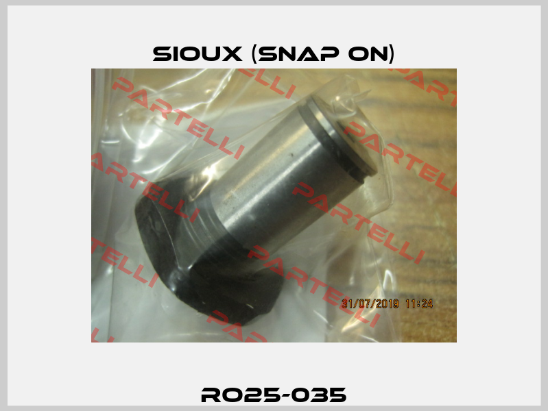 RO25-035 Sioux (Snap On)