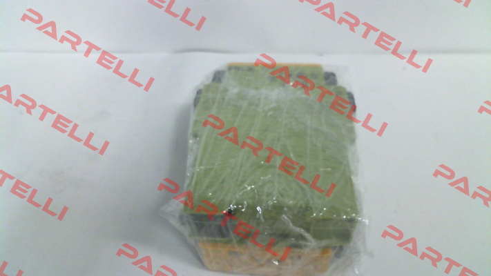 P/N: 777305, Type: PNOZ X2.7P 24VACDC 3n/o 1n/c Pilz